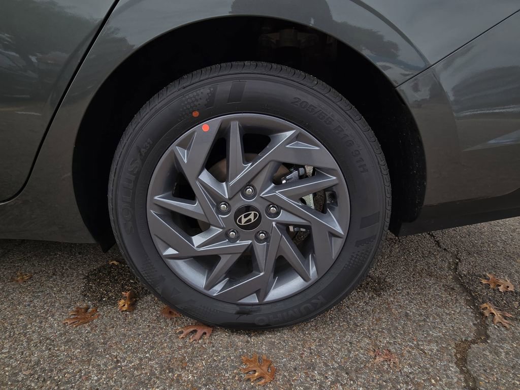 New 2026 Hyundai Elantra Blue image 31