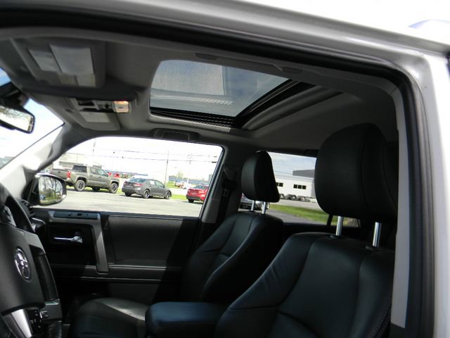 Used 2023 Toyota 4Runner Limited AWD/4WD image 25