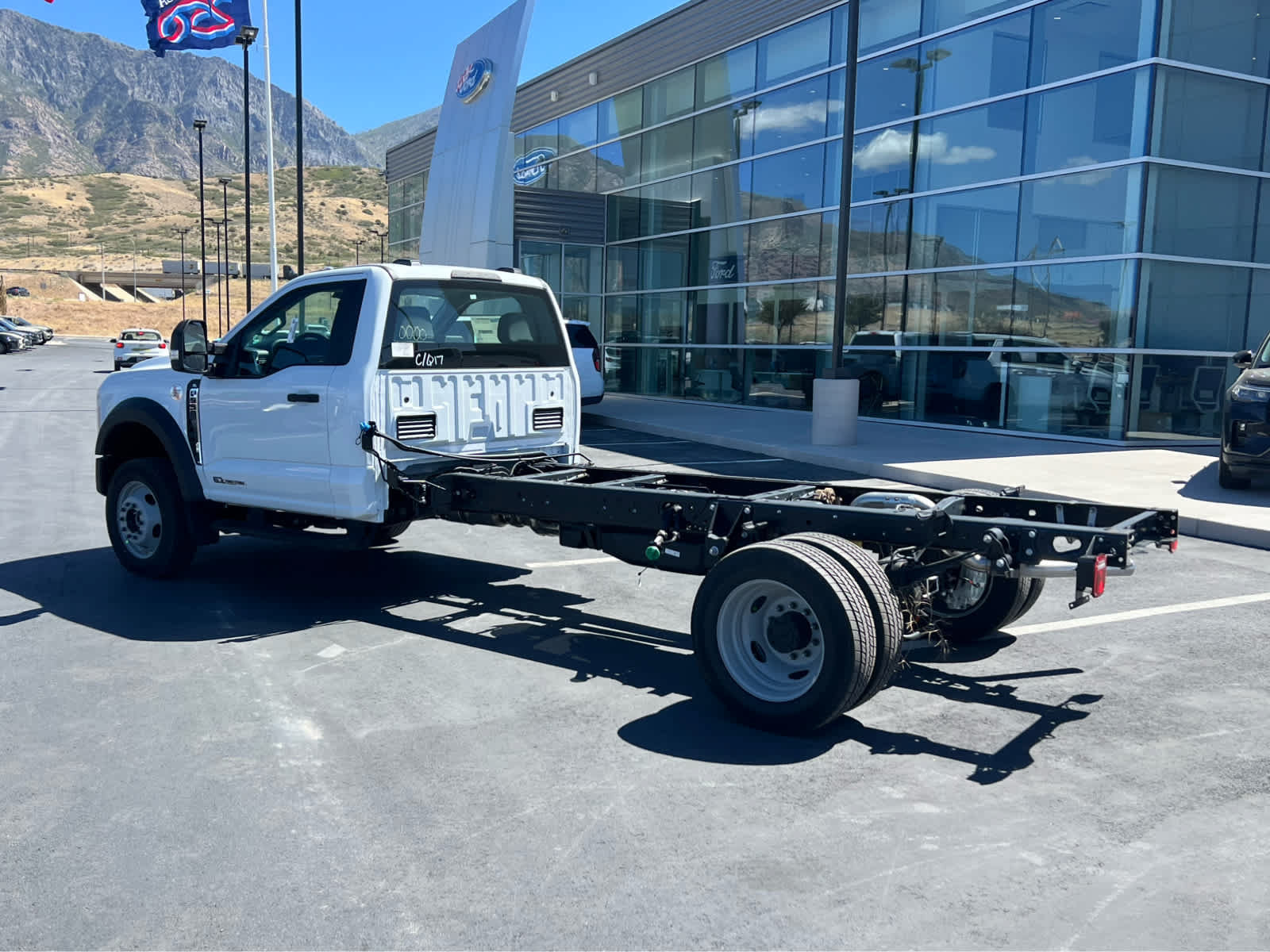 New 2026 Ford F550 4x4 Regular Cab Super Duty w/ XL Chrome Package image 16