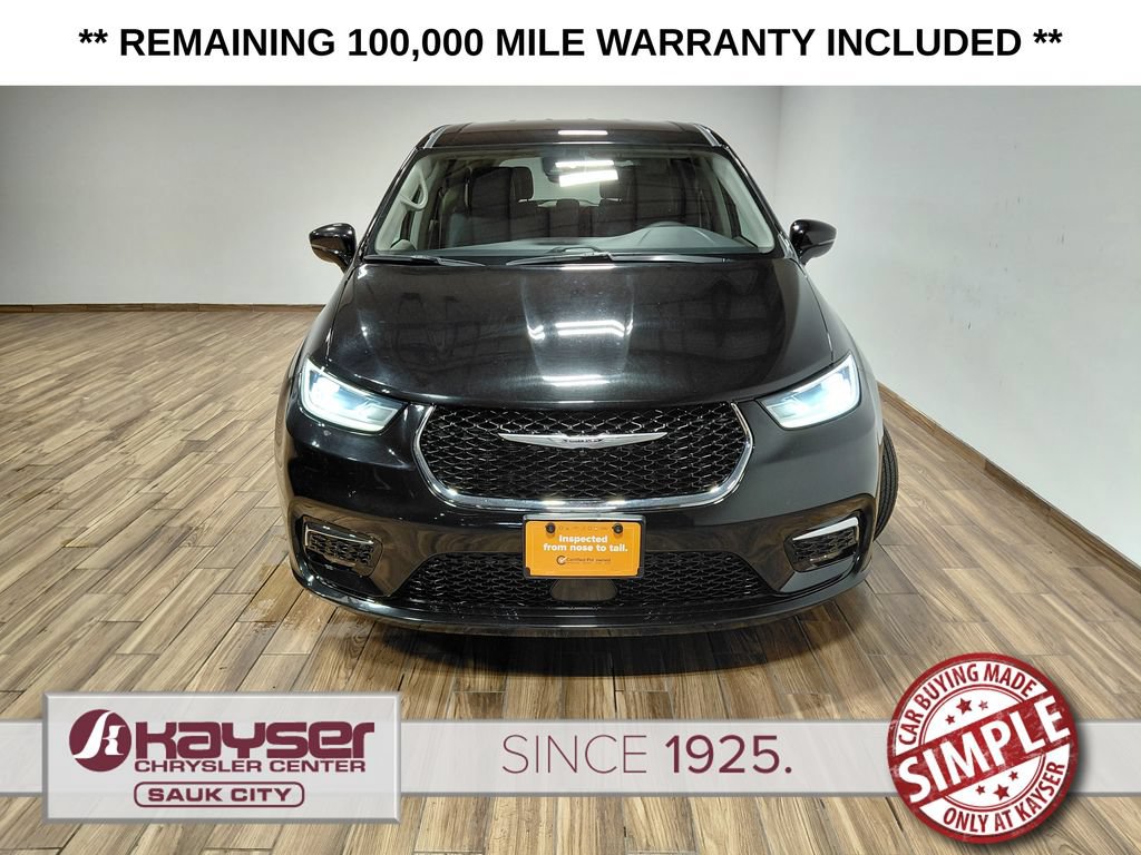 Certified 2024 Chrysler Pacifica Limited FWD image 3