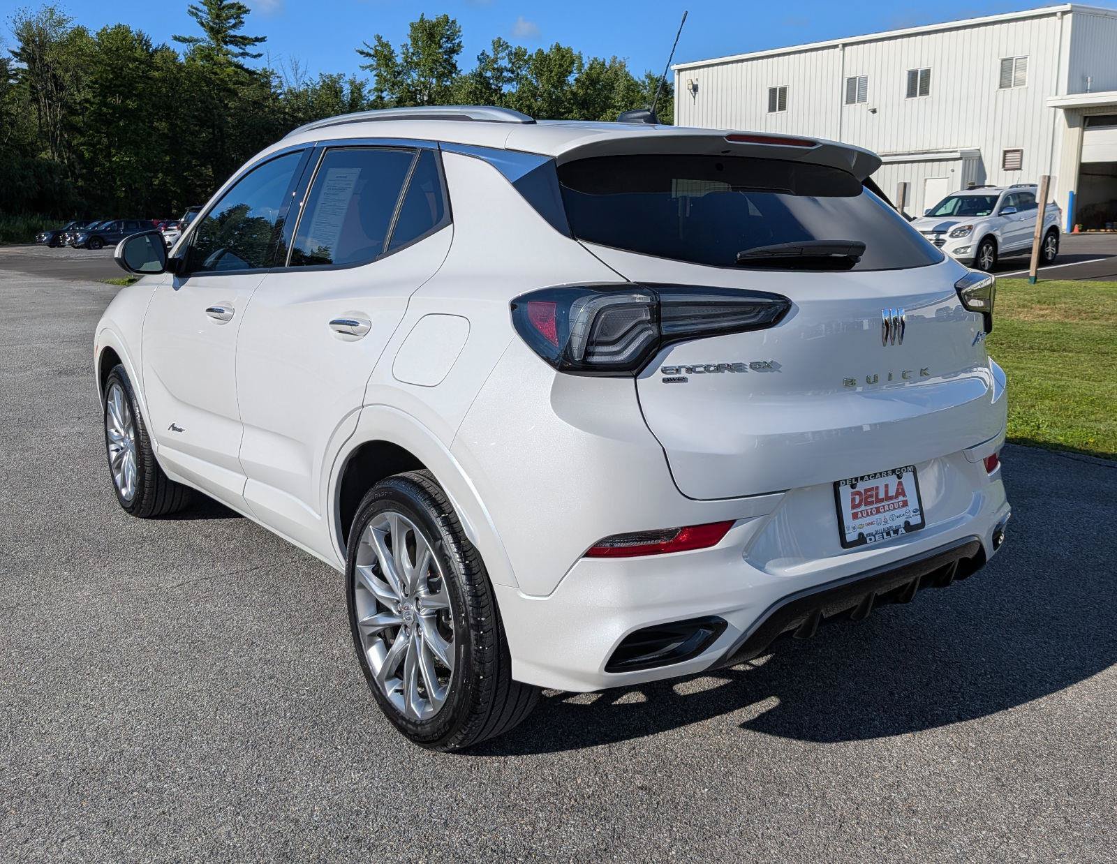 Certified 2024 Buick Encore GX Avenir w/ Avenir Convenience Package AWD/4WD image 8