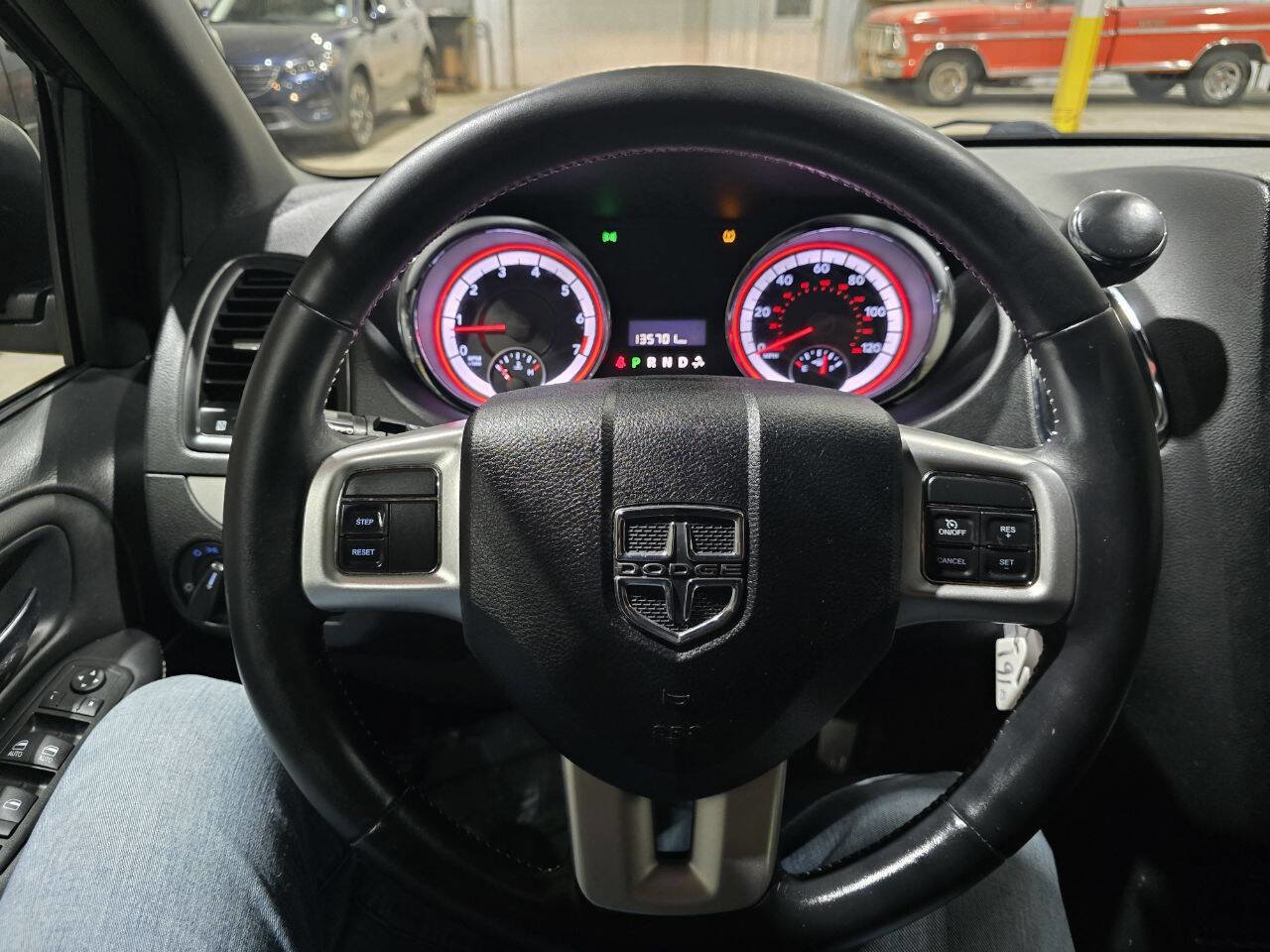 Used 2014 Dodge Grand Caravan SE w/ Quick Order Package 29E SE FWD image 34
