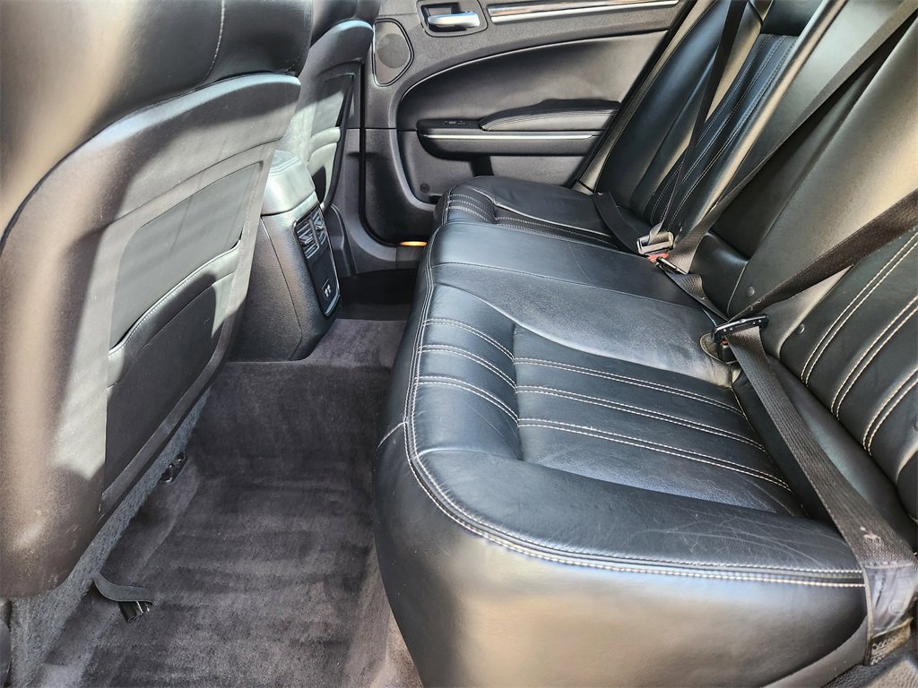 Used 2017 Chrysler 300 S w/ 300S Premium Group image 9