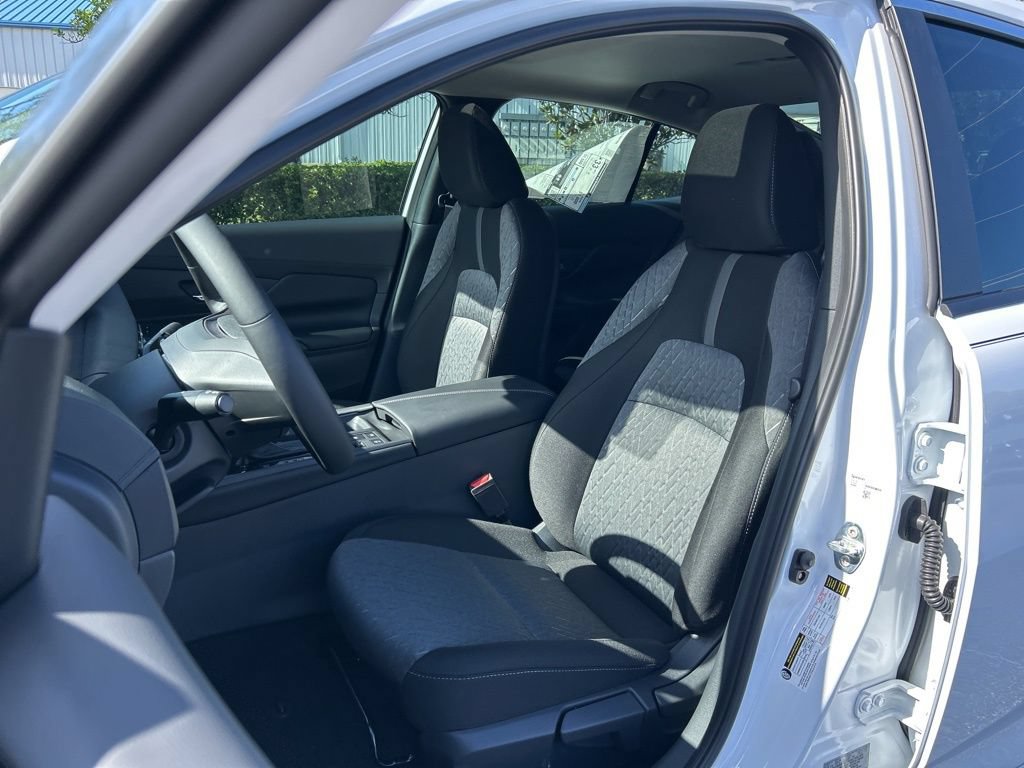 New 2026 Nissan Sentra SV w/ SV Convenience Package FWD image 19
