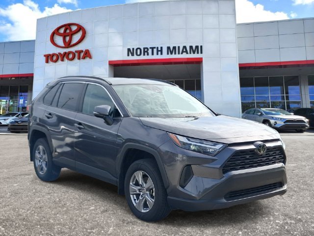 Used 2024 Toyota RAV4 XLE FWD image 1