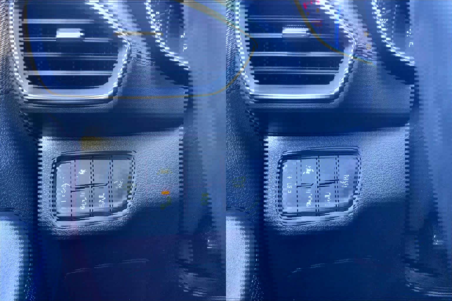 Used 2019 Hyundai Santa Fe SEL image 32