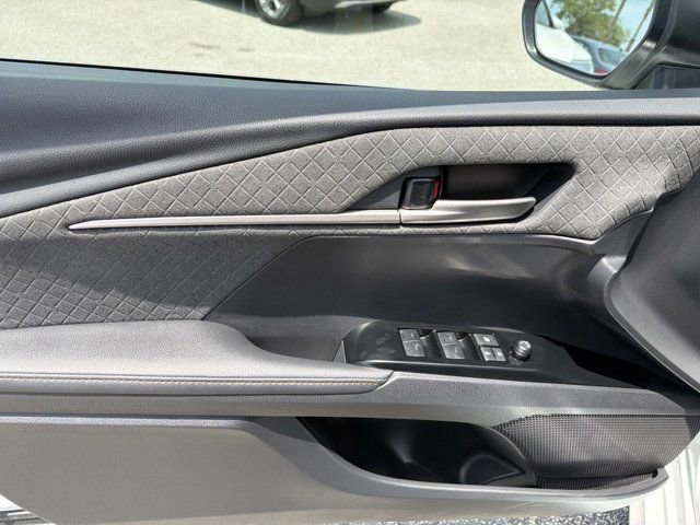 Certified 2025 Toyota Camry XLE FWD image 7