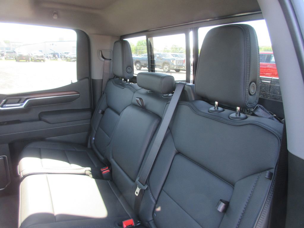 New 2026 GMC Sierra 1500 Denali w/ Denali Reserve Package AWD/4WD image 14