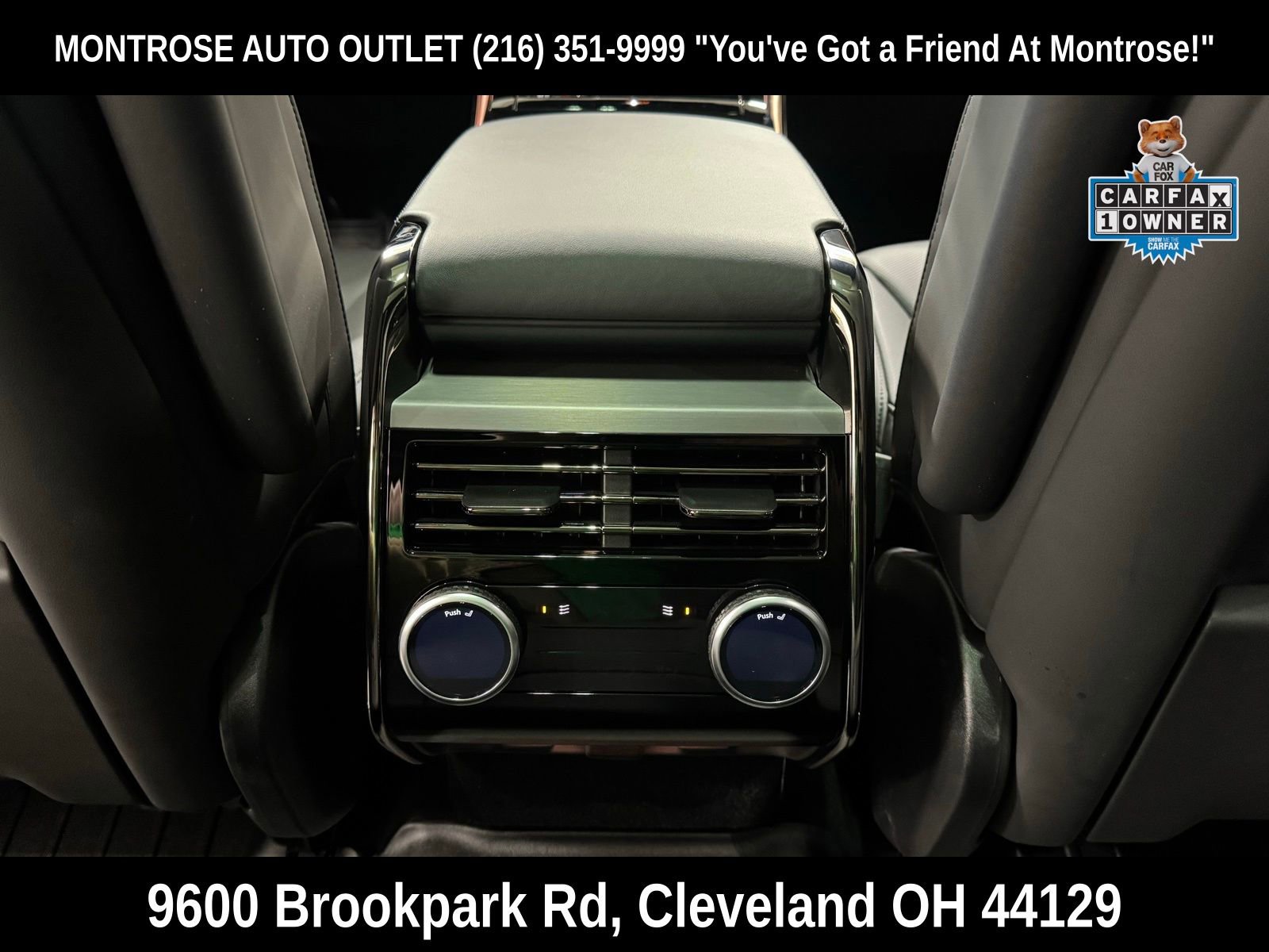 Used 2025 Land Rover Range Rover Sport SE image 36