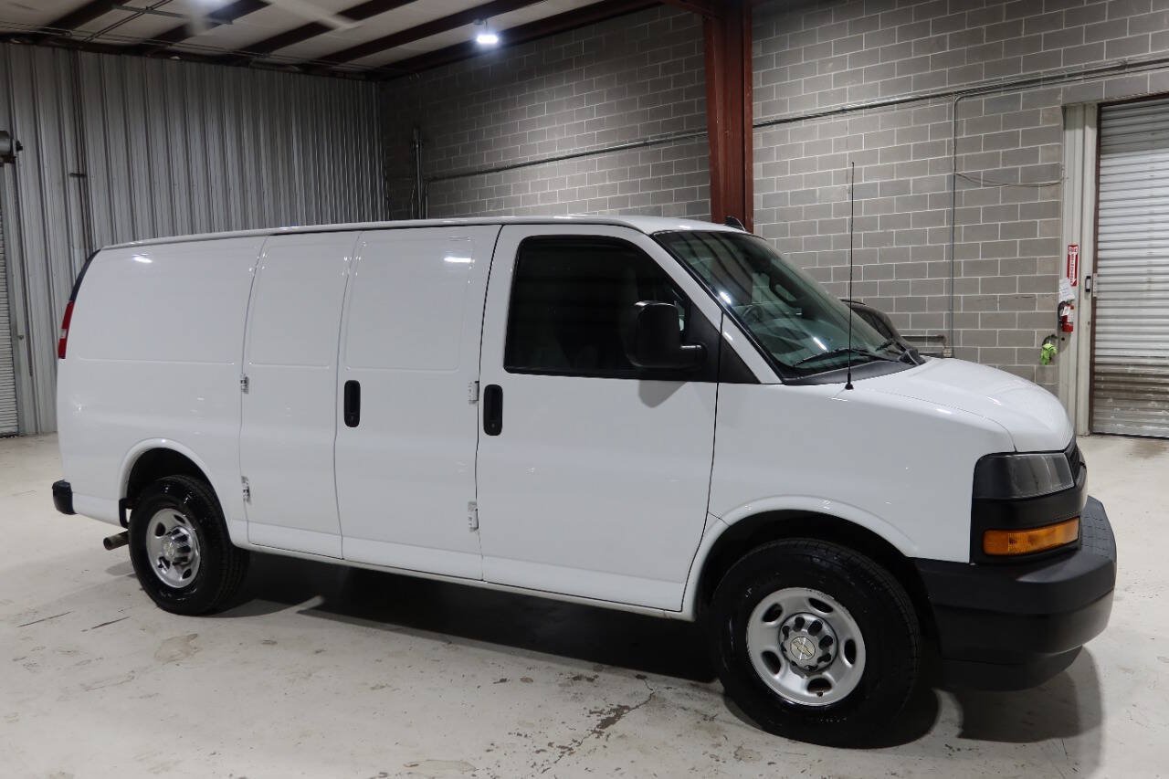 Used 2021 Chevrolet Express 2500 RWD image 7