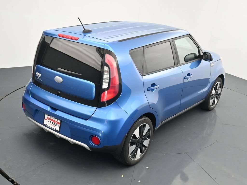 Used 2017 Kia Soul + w/ Designer's Package FWD image 30