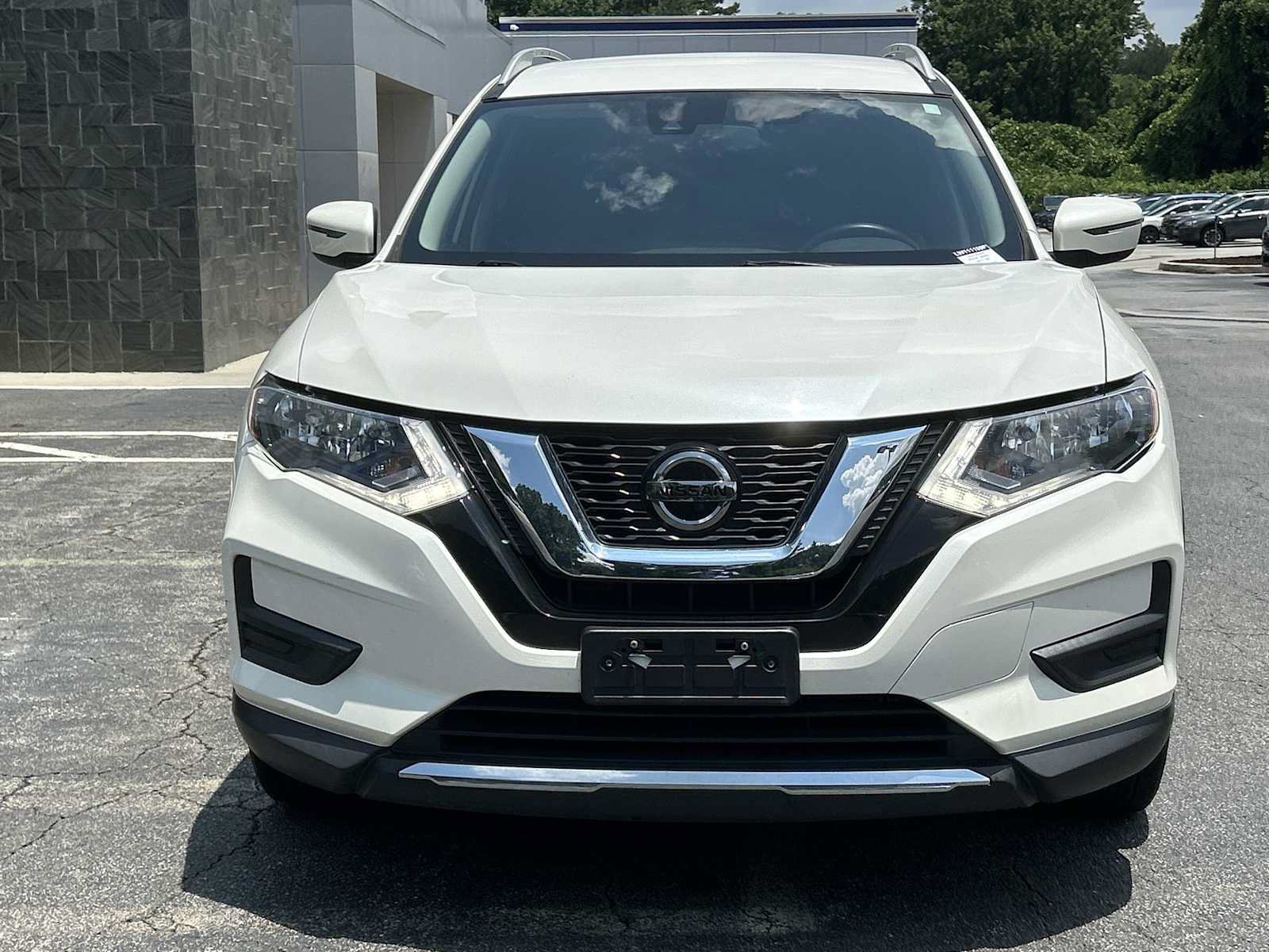 Used 2020 Nissan Rogue SV AWD/4WD image 6