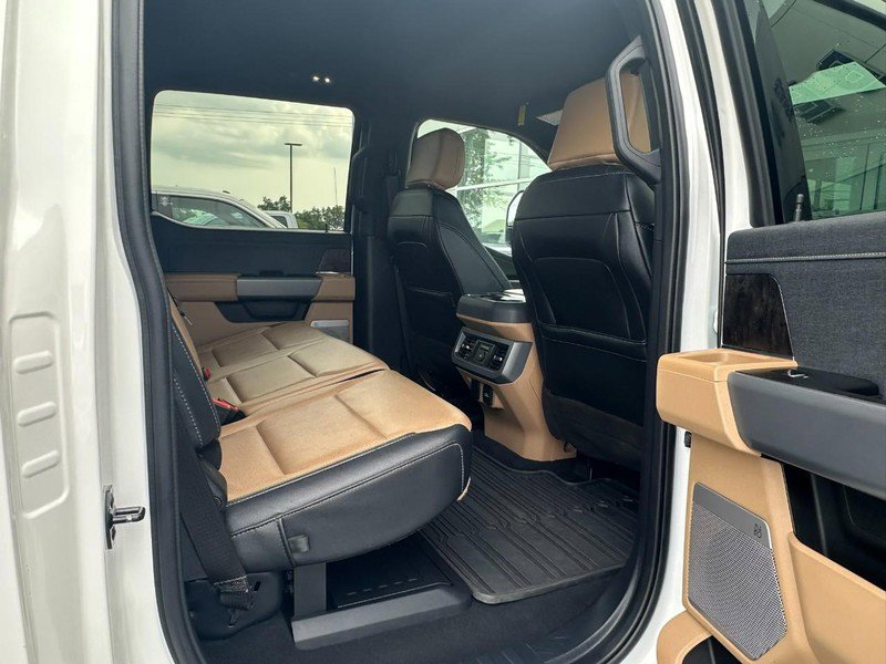 Used 2023 Ford F250 Lariat w/ Chrome Package image 15