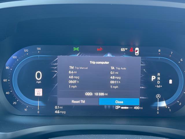 Used 2025 Volvo V60 B5 Cross Country Plus image 27