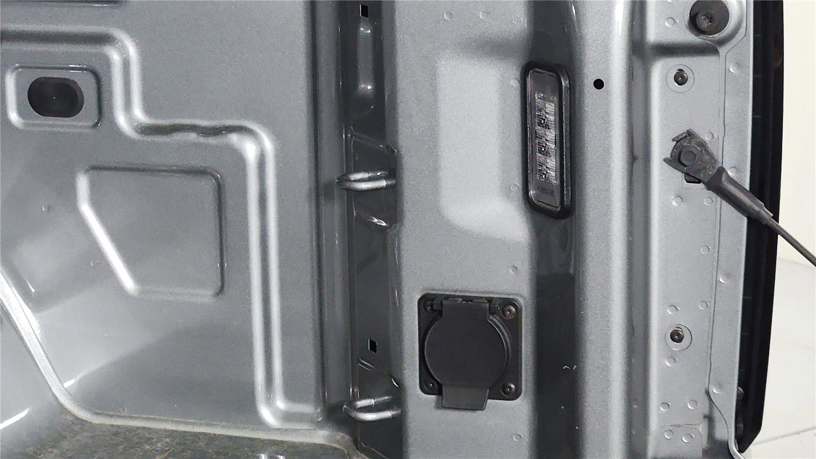 Used 2025 GMC Sierra 1500 SLT AWD/4WD image 19