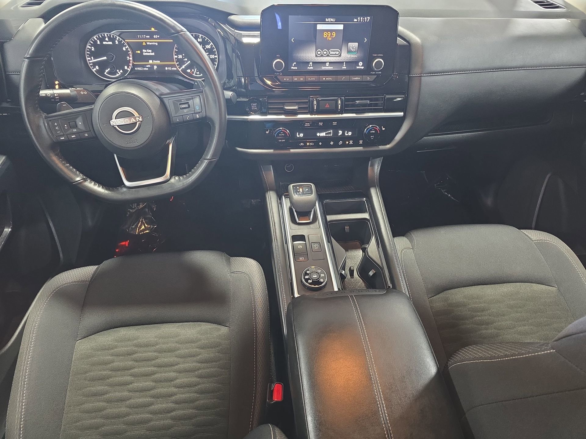 Used 2025 Nissan Pathfinder SV AWD/4WD image 9
