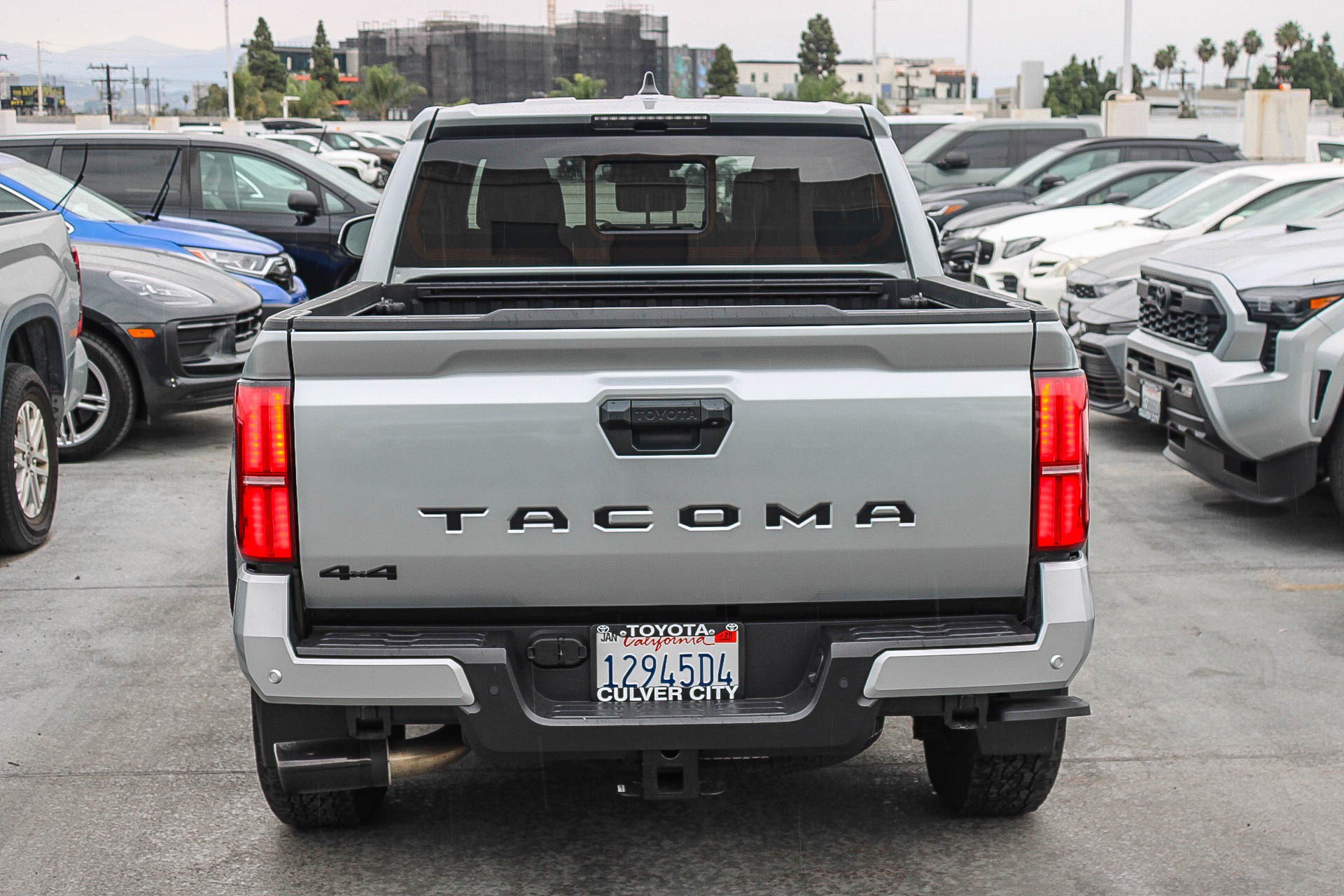 Used 2024 Toyota Tacoma TRD Off-Road image 8