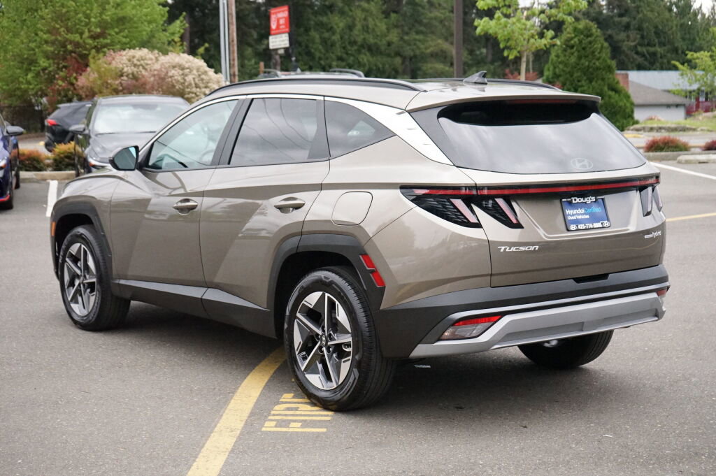 Certified 2025 Hyundai Tucson SEL AWD/4WD image 9