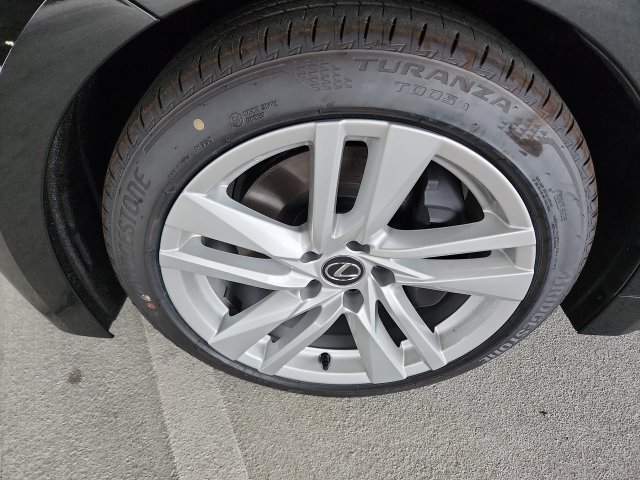 Used 2023 Lexus IS 300 w/ Comfort Package RWD image 16