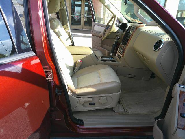 Used 2010 Ford Explorer Eddie Bauer image 6