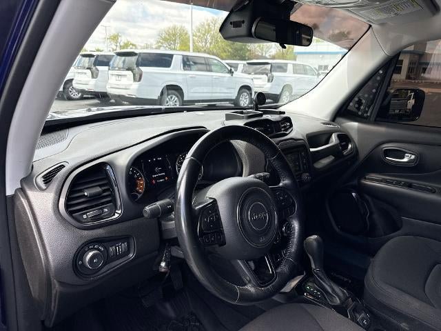Used 2017 Jeep Renegade Altitude FWD image 10