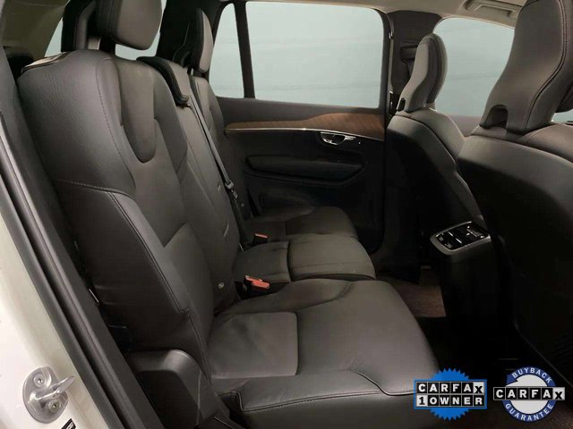 Used 2025 Volvo XC90 B6 Plus image 24