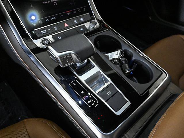Certified 2025 Audi Q8 Premium Plus w/ Premium Plus Package AWD/4WD image 12