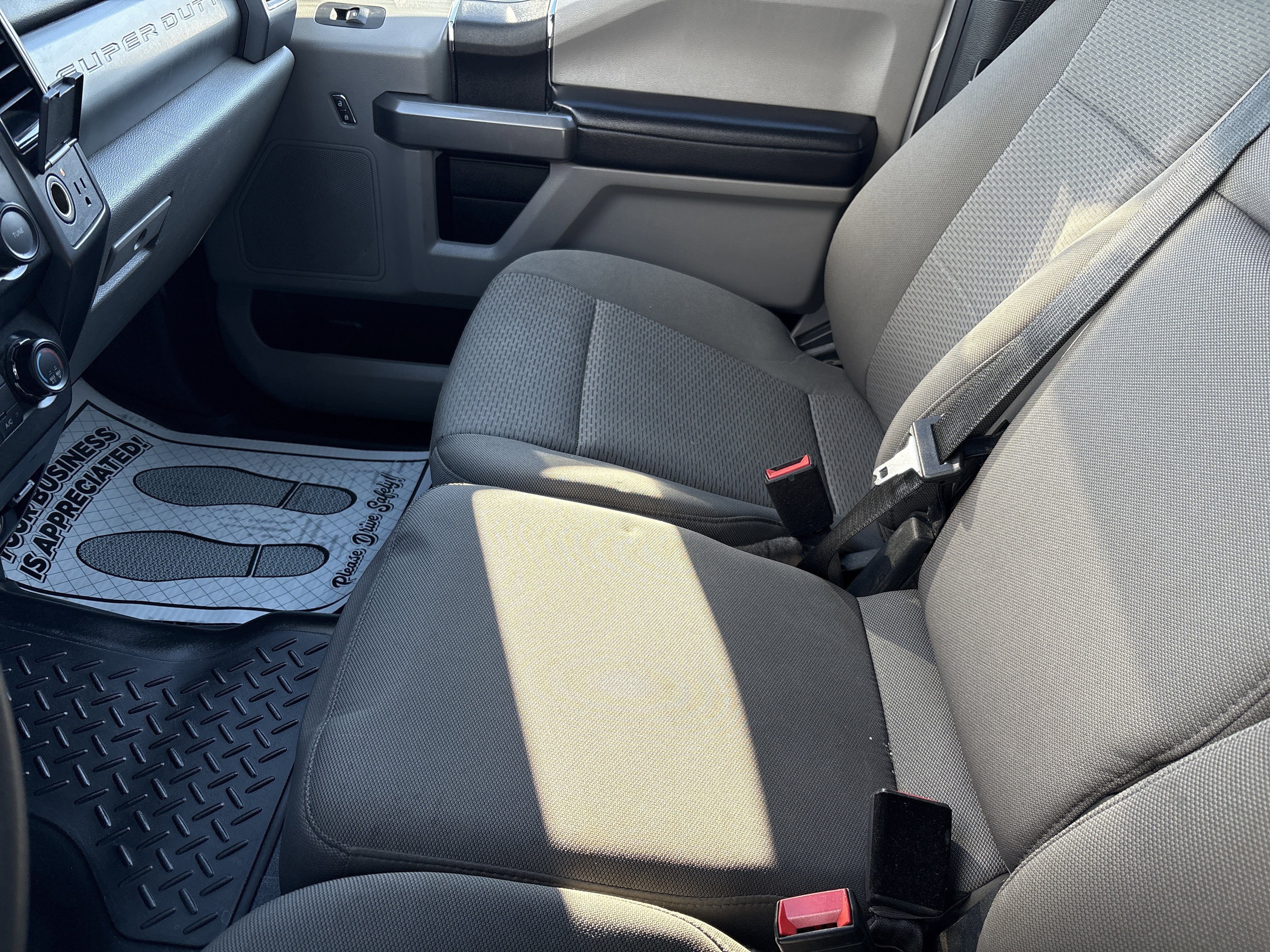 Used 2020 Ford F250 XLT image 30