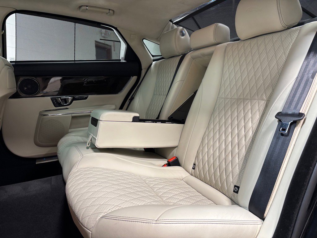 Used 2019 Jaguar XJ L Supercharged image 28