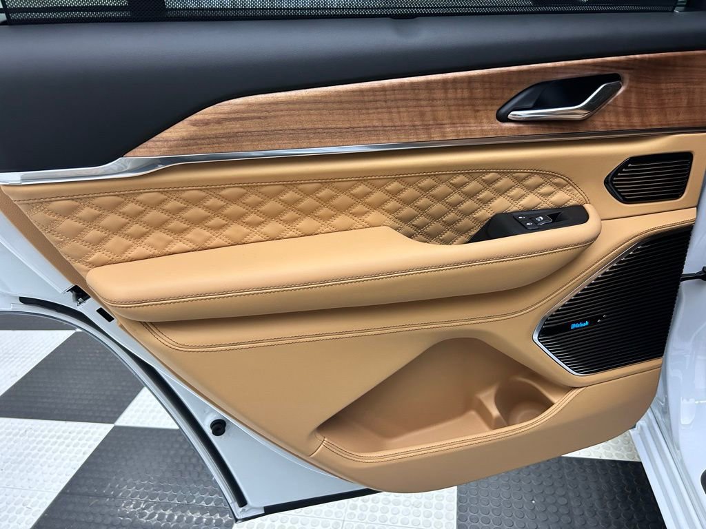 New 2026 Jeep Grand Cherokee L Summit image 12