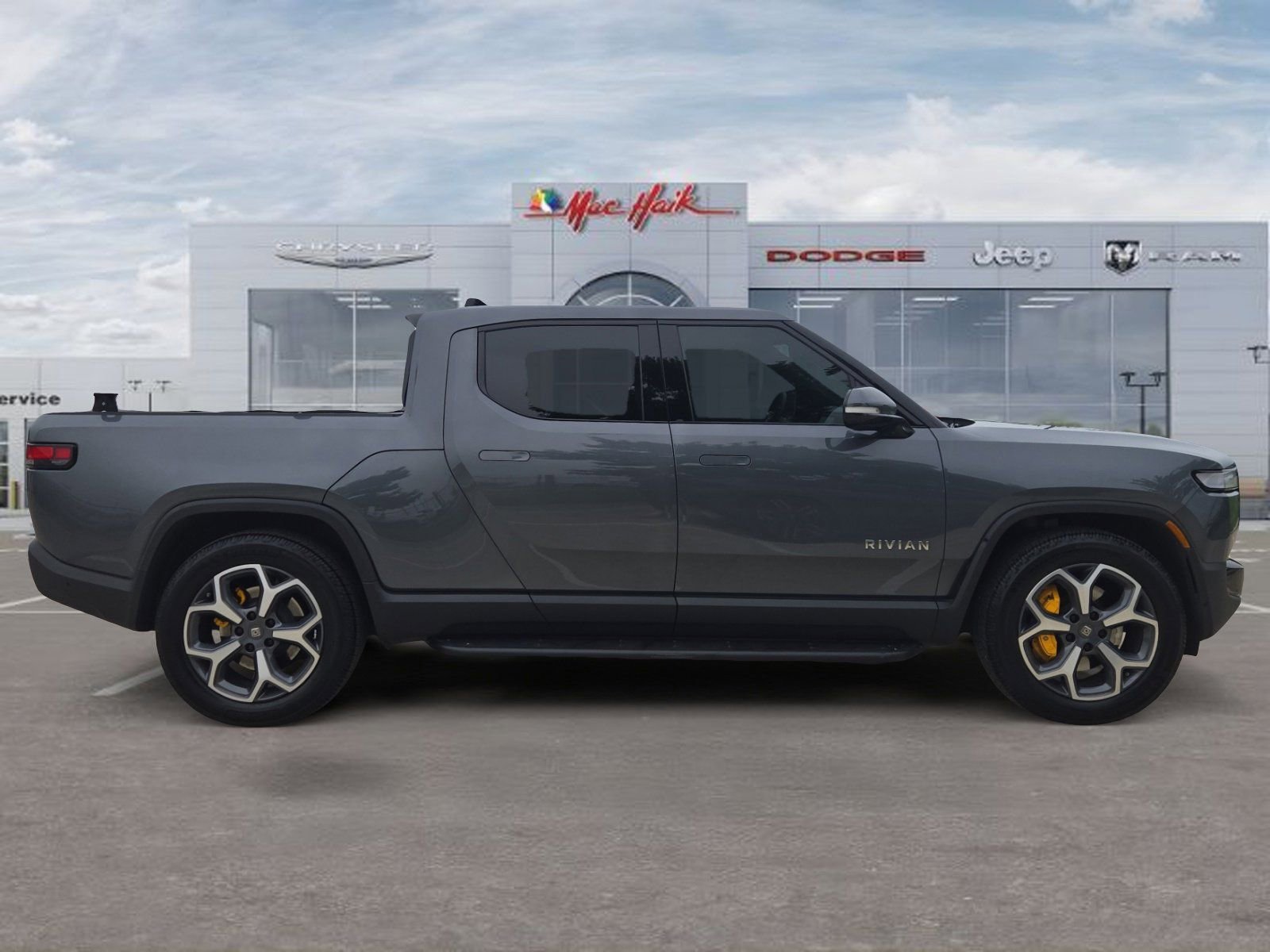 Used 2022 Rivian R1T Adventure AWD/4WD image 6