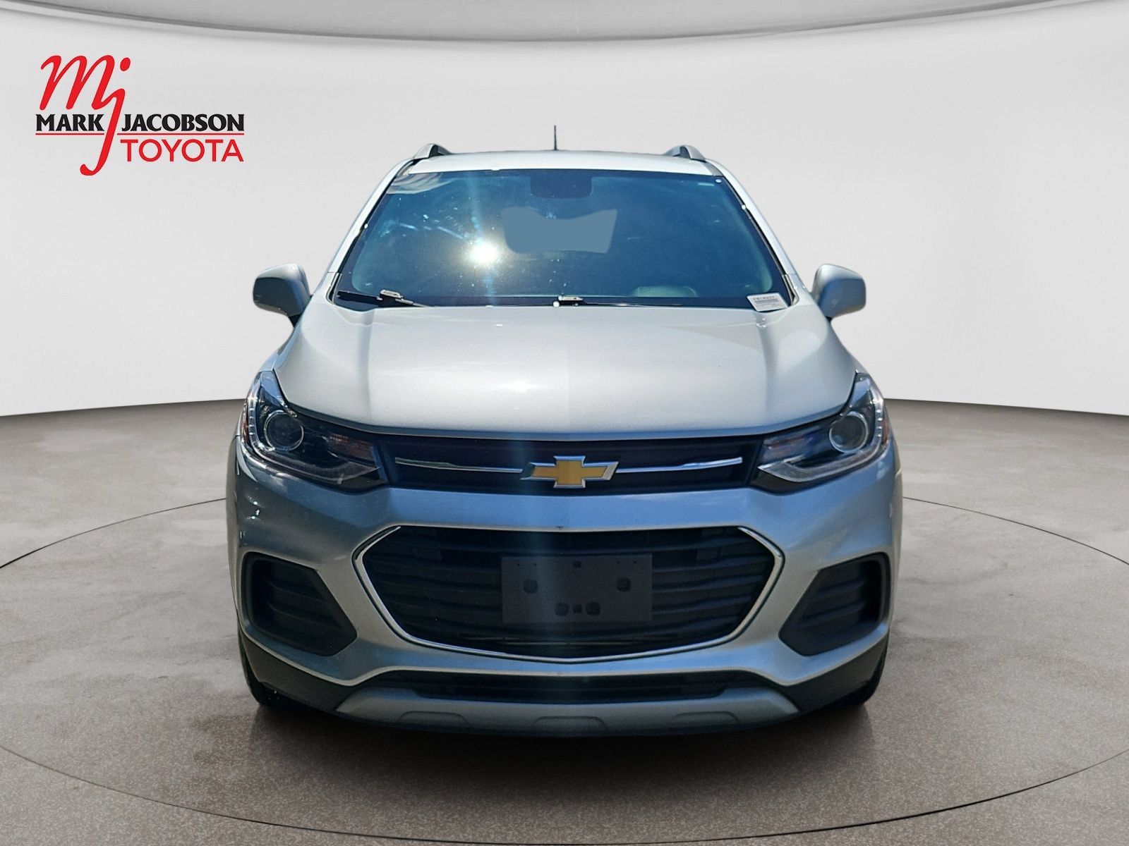 Used 2022 Chevrolet Trax LT w/ LT Convenience Package AWD/4WD image 2