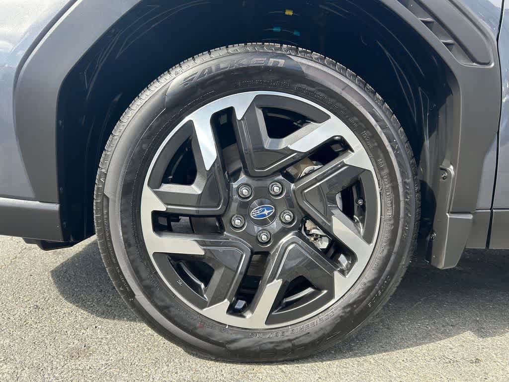 Certified 2025 Subaru Forester Limited AWD/4WD image 8