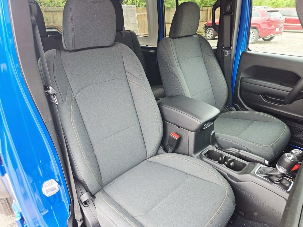 Certified 2025 Jeep Wrangler Sport S image 16