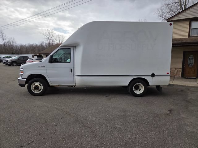 Used 2018 Ford E-350 and Econoline 350 Super Duty w/ Power Windows & Locks Group RWD image 3