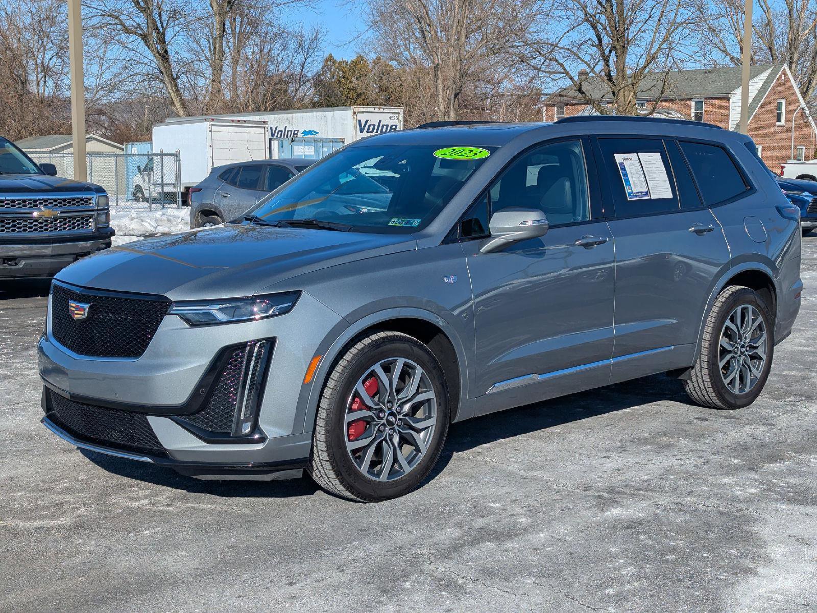 Used 2023 Cadillac XT6 Sport image 3