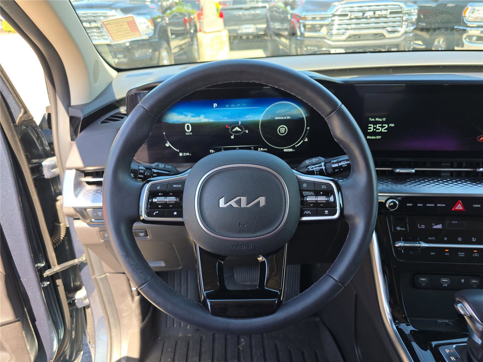 Used 2024 Kia Carnival SX Prestige FWD image 26