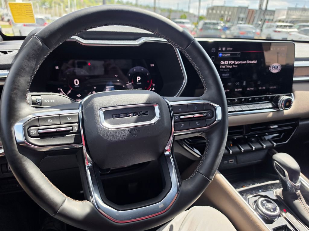 Used 2025 GMC Canyon Denali image 19