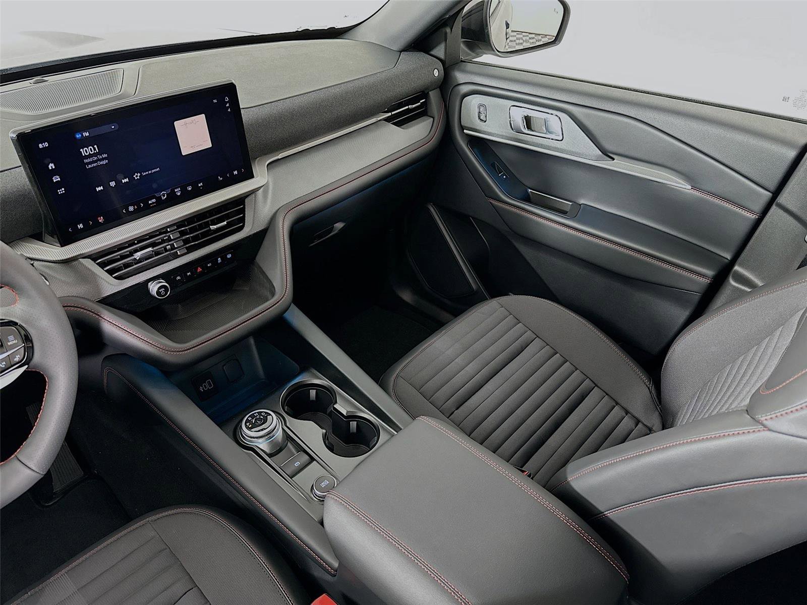 New 2026 Ford Explorer ST-Line w/ ST-Line Street Pack image 30