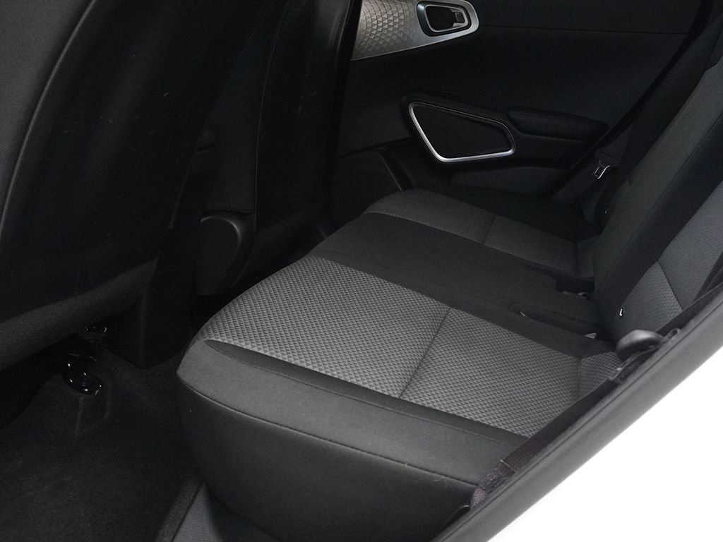 Used 2020 Kia Soul LX FWD image 23