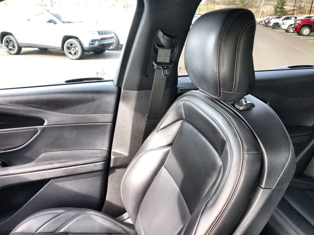 Used 2024 Lincoln Nautilus Premier w/ Jet Appearance Package image 23