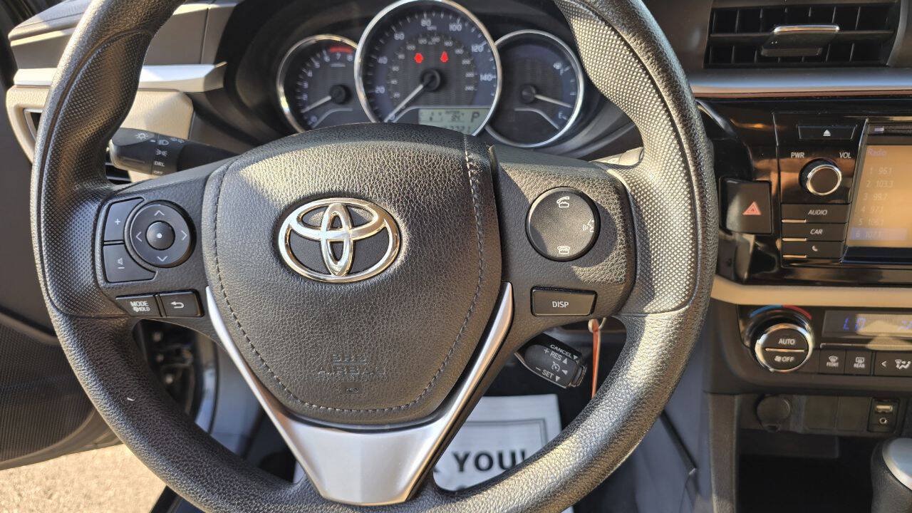 Used 2015 Toyota Corolla LE FWD image 21