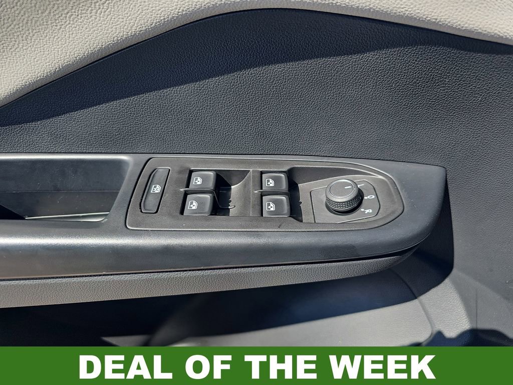 Used 2025 Volkswagen Taos S image 27