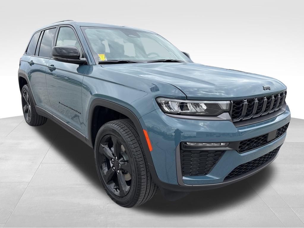 New 2026 Jeep Grand Cherokee Limited AWD/4WD image 3