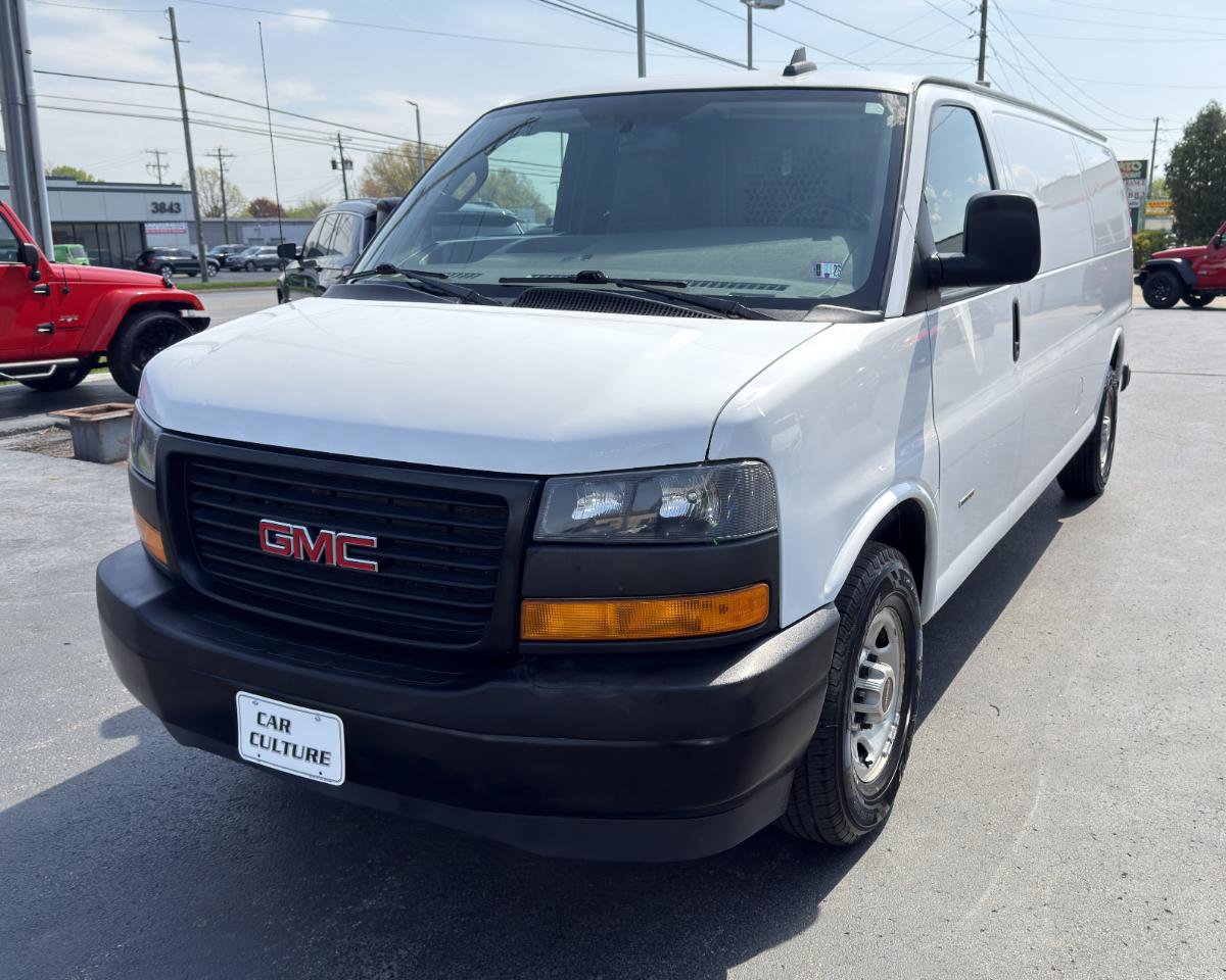 Used 2018 GMC Savana 2500 Extended RWD image 10