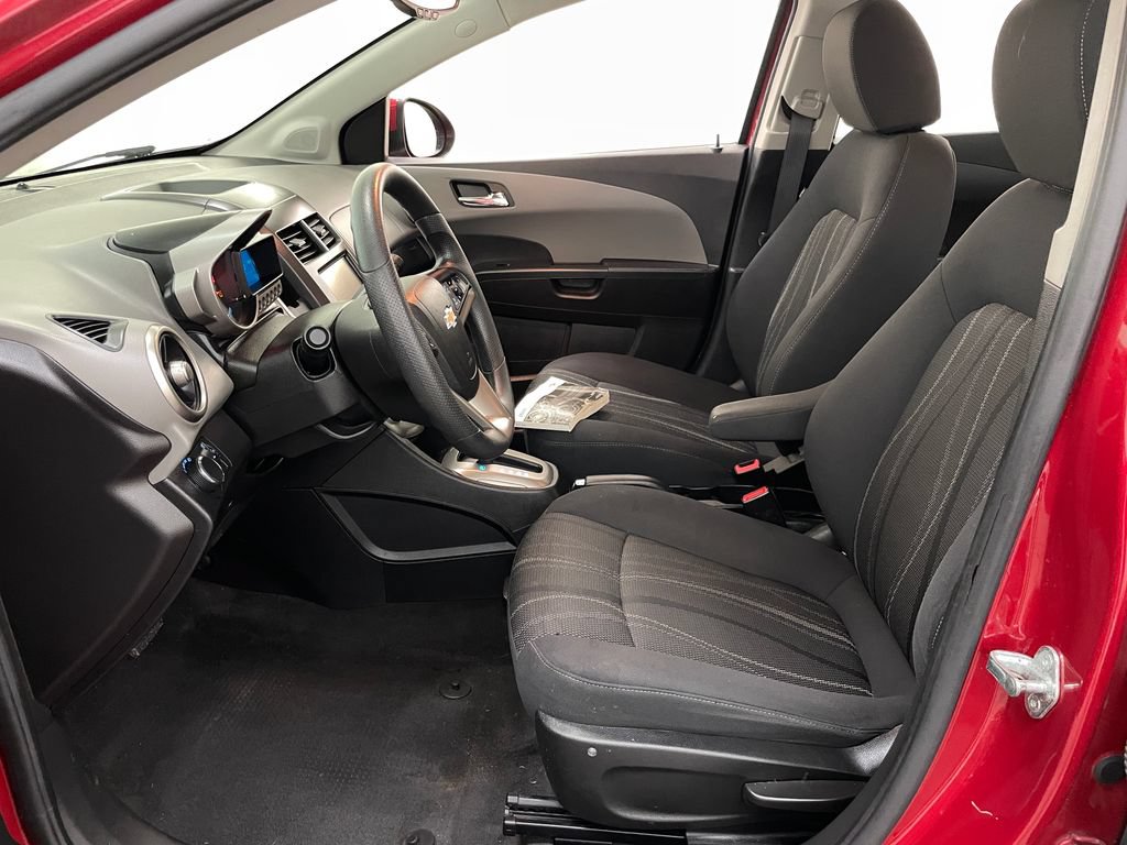 Used 2016 Chevrolet Sonic LT FWD image 5