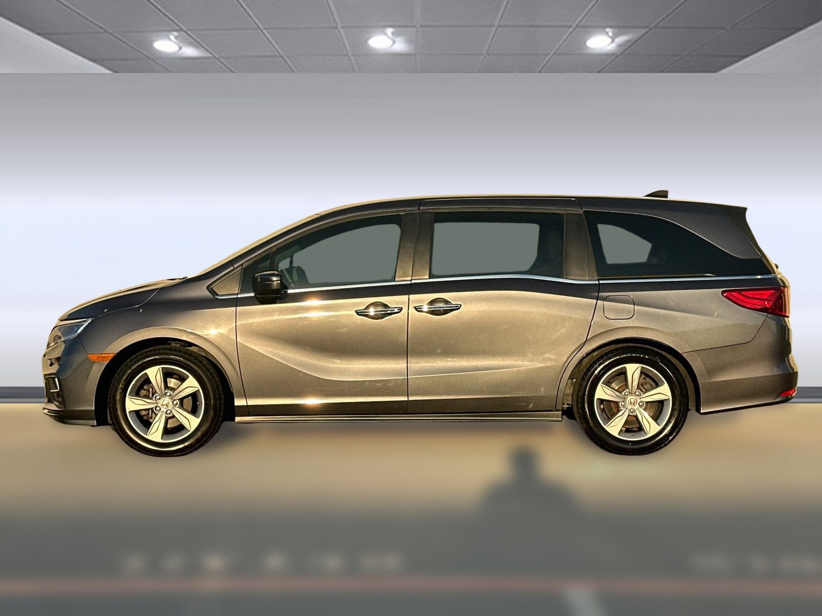 Certified 2019 Honda Odyssey EX-L image 2