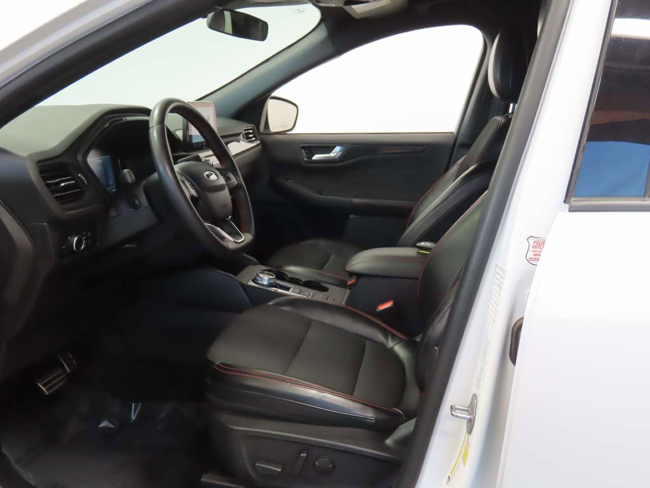 Used 2023 Ford Escape ST-Line image 14
