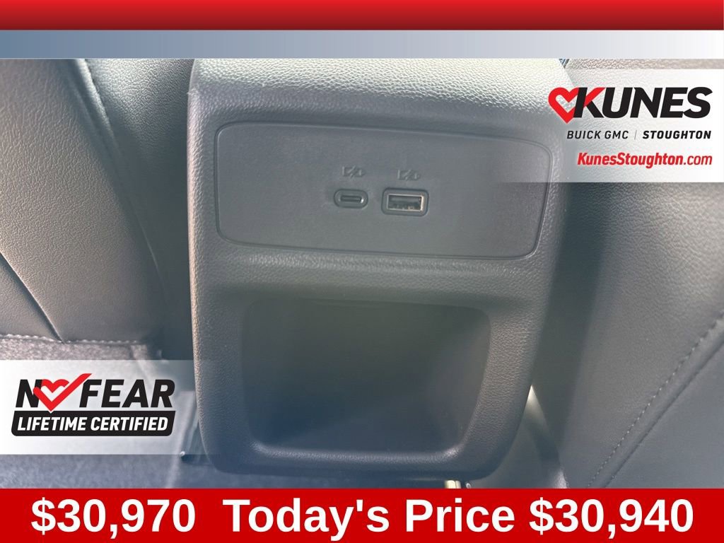 New 2026 Buick Envista Sport Touring image 39
