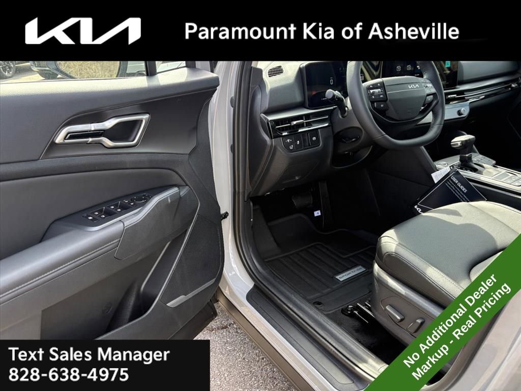 New 2026 Kia Sportage EX w/ EX Panorama Roof Package image 17